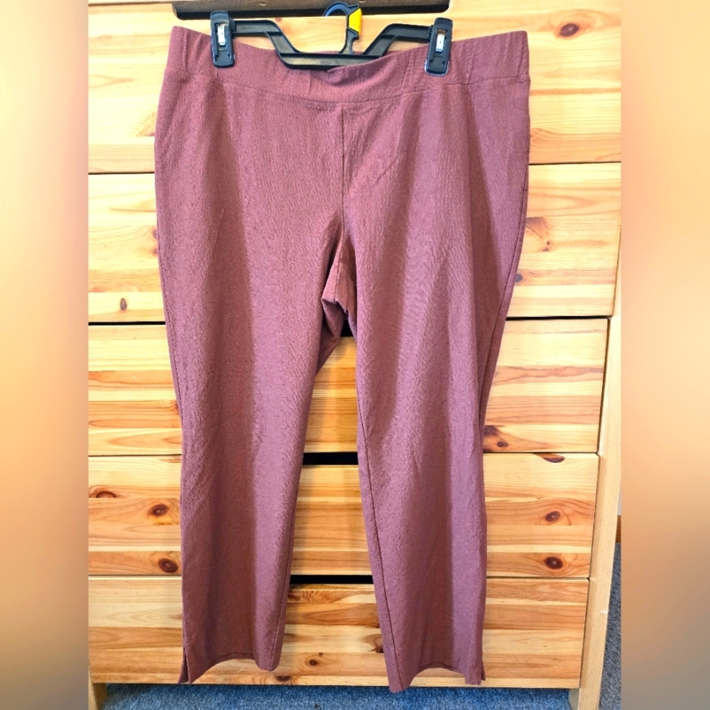 EILEEN FISHER COPPERY MAUVE PULL-ON DRESS PANTS. SIZE LARGE.